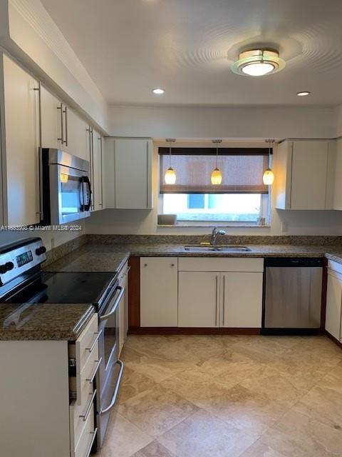 Photo - 931 NE 81st St