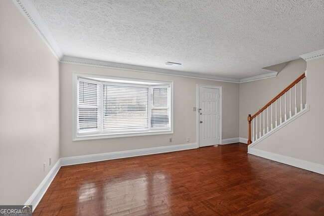 Photo - 898 Chippendale Ln