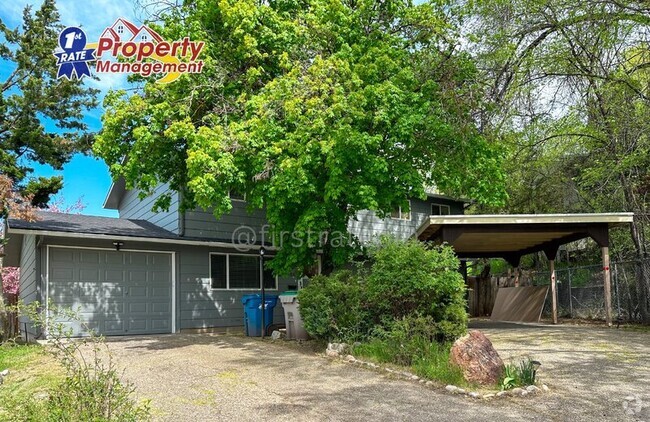 Building Photo - 1032 Floral Ln Rental