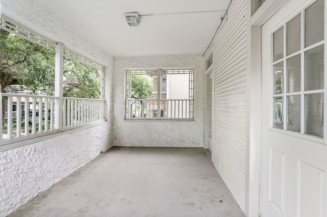 Photo - 1417-1417 Audubon St Unit 1415 Upper