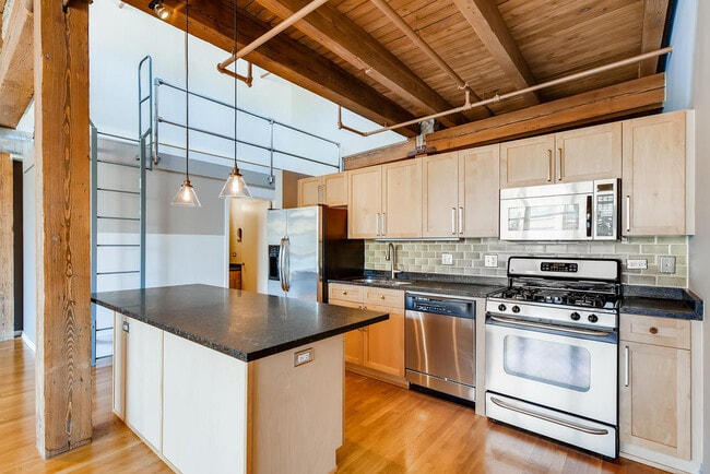 Photo - 333 S Desplaines St Unit 704