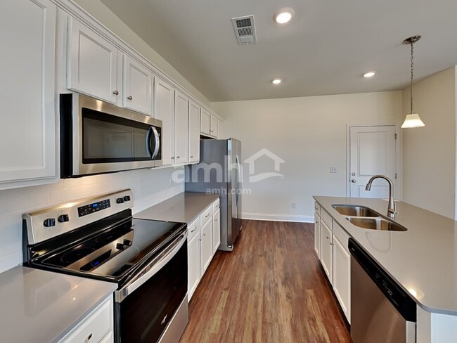 Photo - 2036 Williamshire Ln