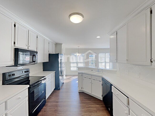 Photo - 4840 Forest Highland Dr