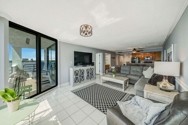 Photo - Lagoon Towers Unit 603