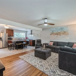 Photo - 202 Lake Hills Rd