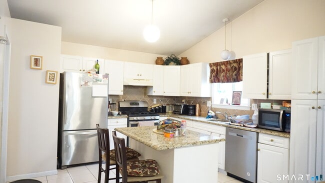 Photo - 256 Brewster Rd