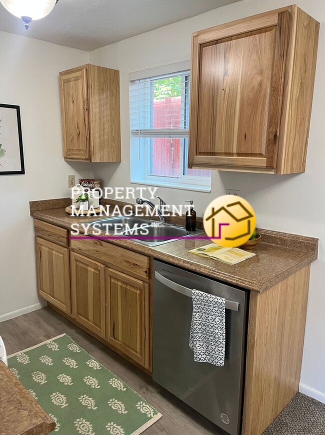 Photo - 2 Bedroom Millcreek Condo Unidad 13