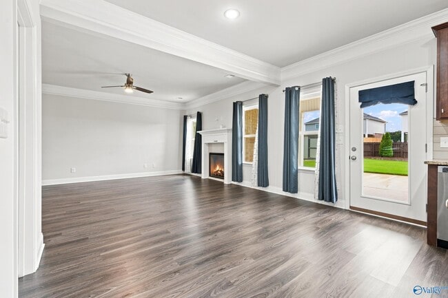 Photo - 4228 Textile Ln