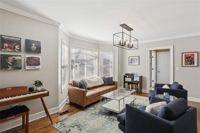 Photo - 3873 Roswell Rd NE