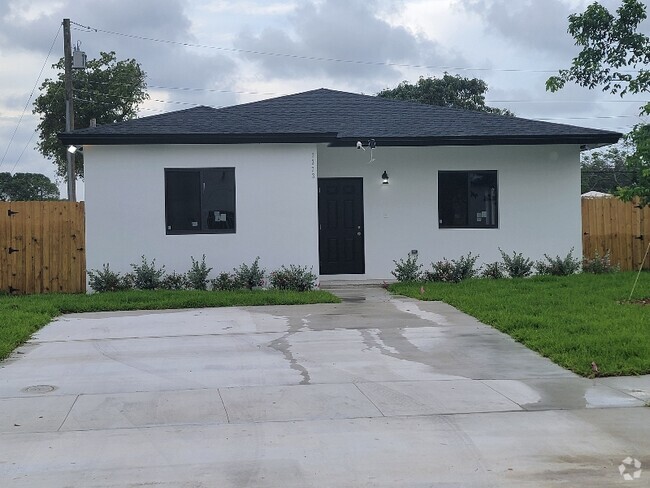Building Photo - 2373 NW 3rd St Rental