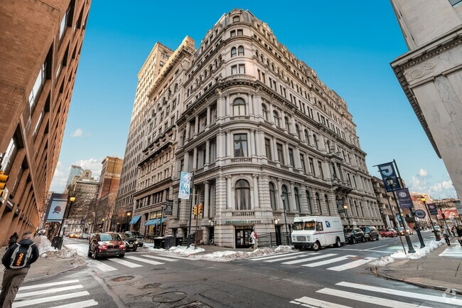 Building Photo - 1001 Chestnut St Unit 703W Rental