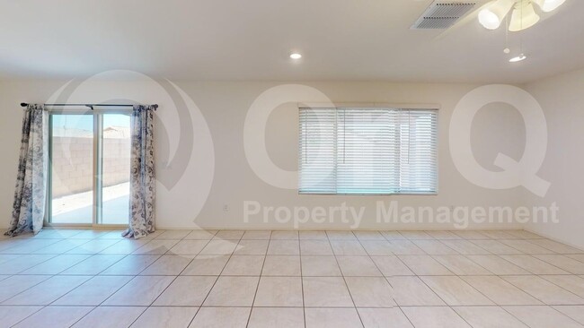 Photo - 8811 E Stone Meadow Cir