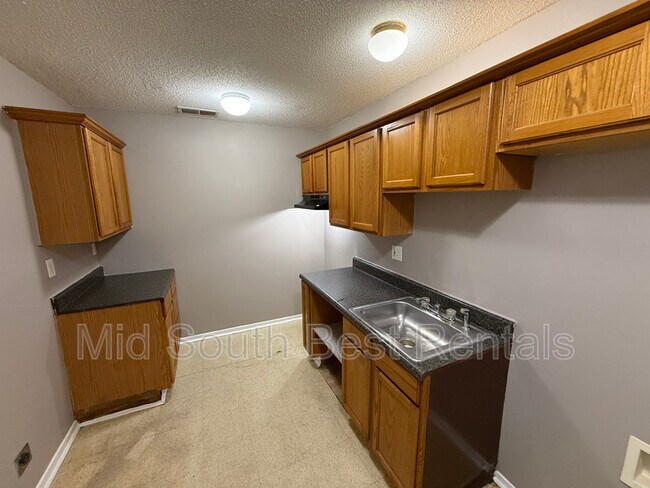 Photo - 3775 Wyndance