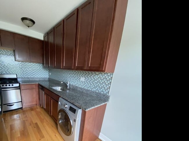 Photo - 1 bedroom in Chicago IL 60614 Unit 1BED-304