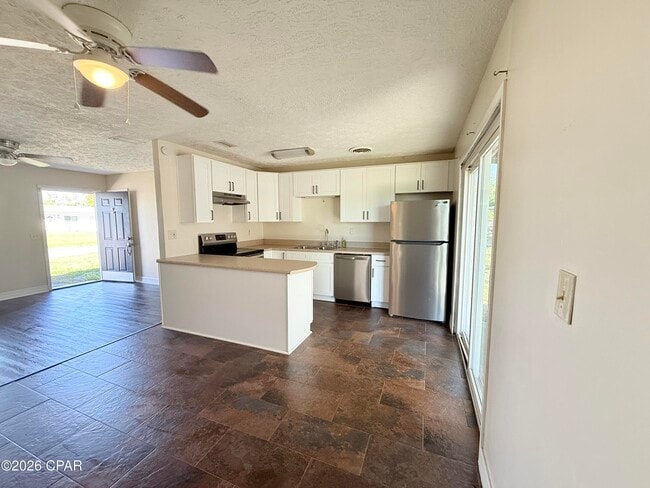 Photo - 808 Forestdale Ave