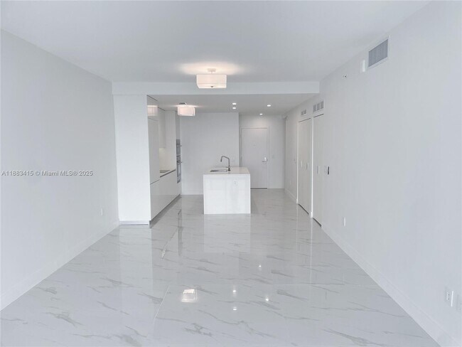 Photo - 700 NE 24th St Unit 4706