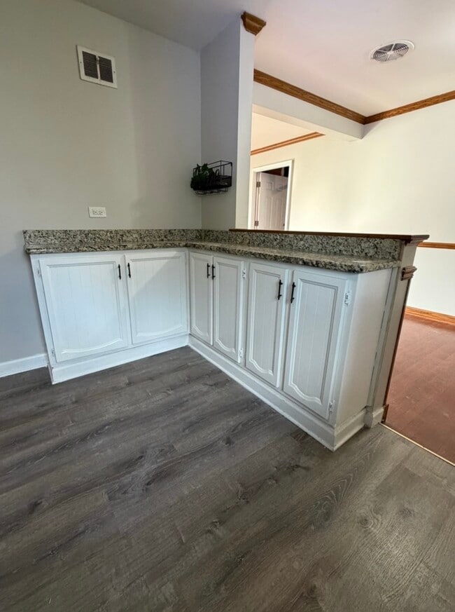 Photo - 18453 Clyde Rd