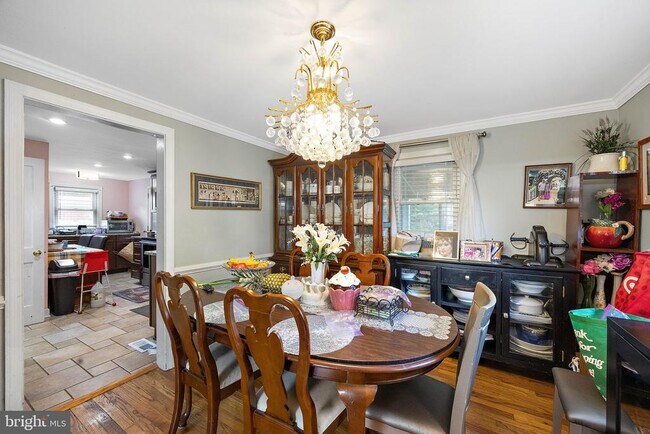 Photo - 412 Goodley Rd House