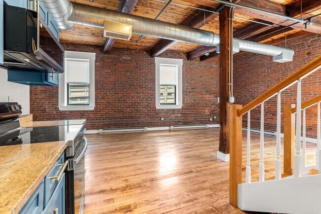 Photo - 49 Munroe St Unit 306