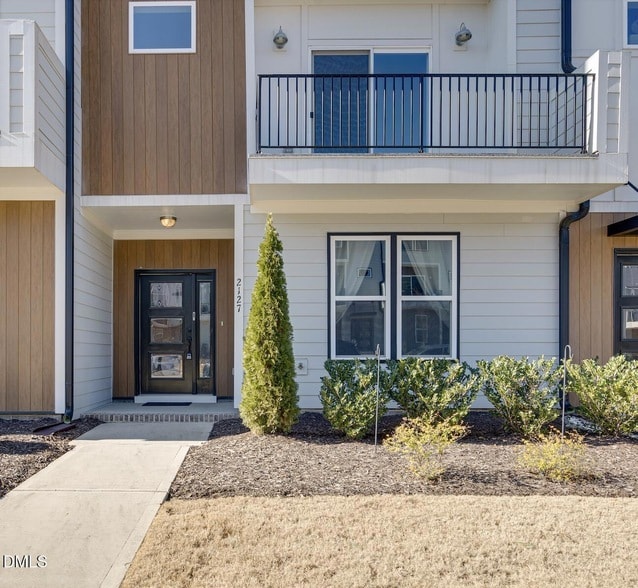 2127 Big Falls Dr