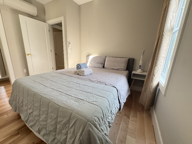 Photo - 172 White St