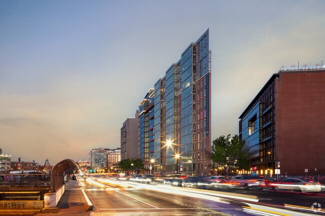 Building Photo - Pinnacle Rental