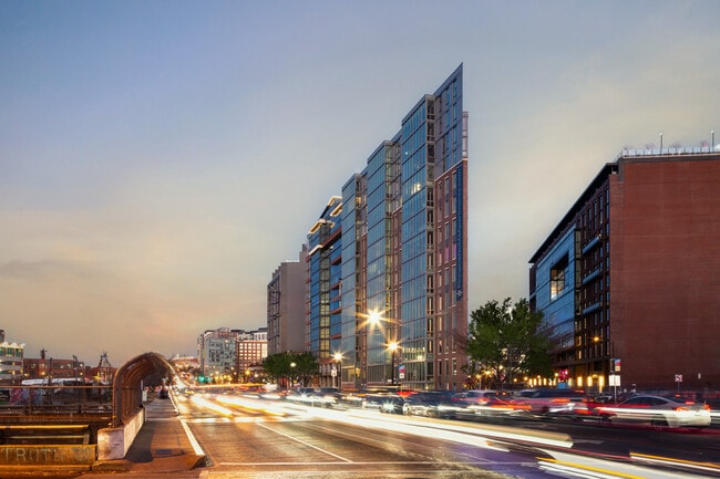 Pinnacle - Pinnacle Apartments