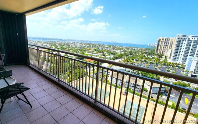 Photo - 3400 N Ocean Dr Unit 1703