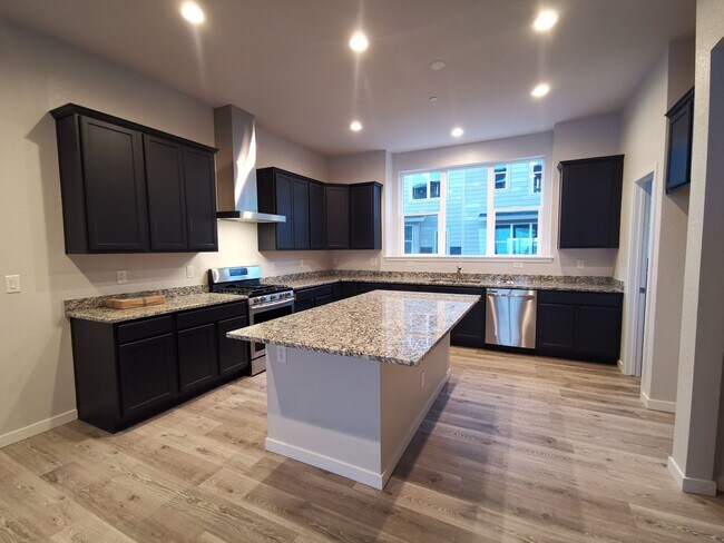 2261 Buttercup Ln