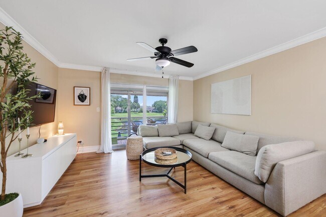 Photo - 2700 Fiore Way Unidad 2020