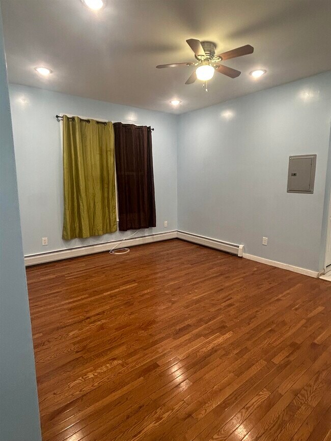 Photo - 72 Fairview Ave Unit 1