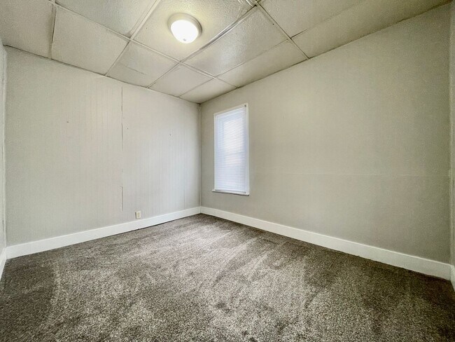 Photo - 1011-1013 Quarry Ave NW Unidad 1011