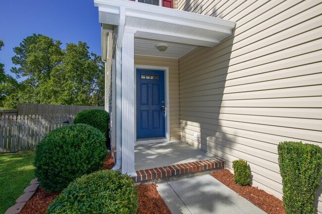 Photo - 111 Lightwater Dr