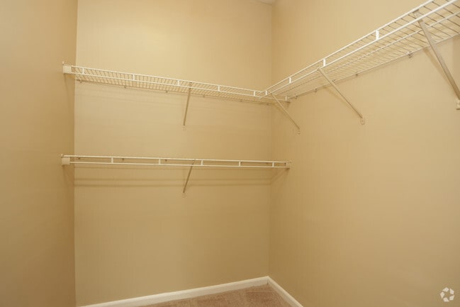2BR, 2BA - 1,157 SF
