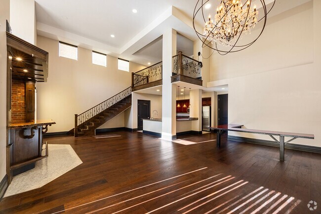 Building Photo - Manhattan Condo Penthouse Unit 417