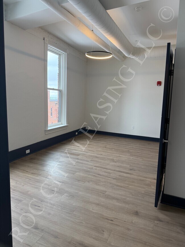 Photo - 151 St Paul St Unit 04 Series