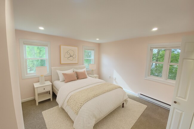 Photo - WOW!! BRIGHT AND SPACIOUS WATERTOWN UNIT W CENTRAL AIR, WASHER/DRYER