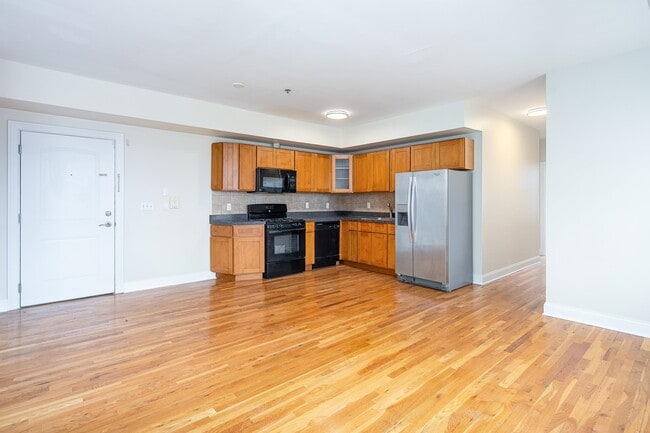Photo - 528 47th St Unit 3A
