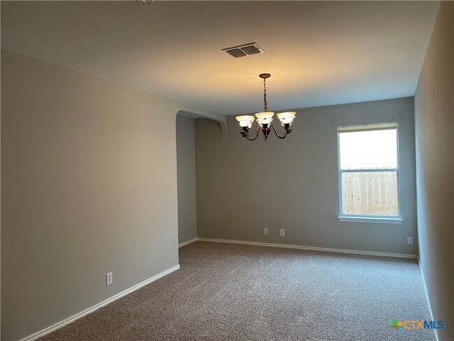 Photo - 217 Roadrunner Ave