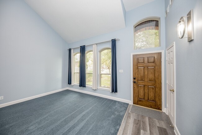 Photo - 206 Cheswick Cir