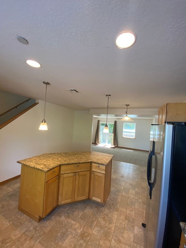 Photo - 3 Bedroom | 2 1/2 Bath Townhouse in The Dalles, OR.