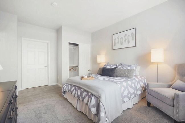 Lowry North Apartment Homes