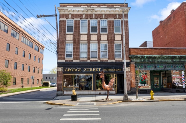 Building Photo - 125 N George St