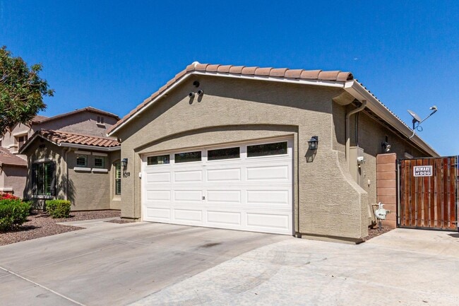 Photo - 6219 S Banning St