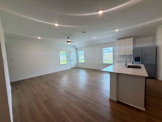 Photo - 9042 Shady Cabana Wy