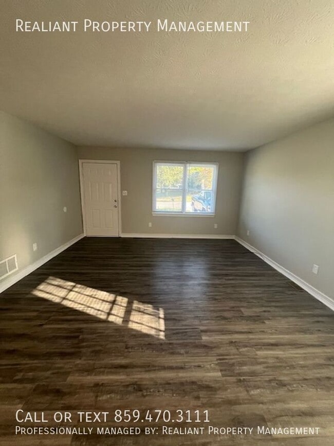 Photo - 617 Barefoot Dr