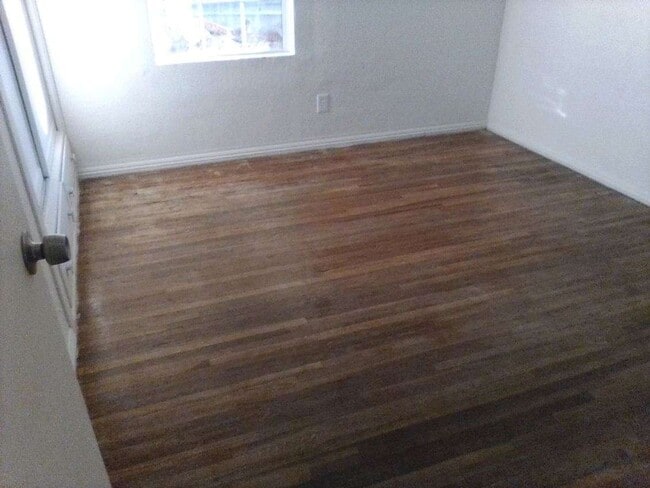 Photo - FOR LEASE | 2 Bd 1 Ba Home