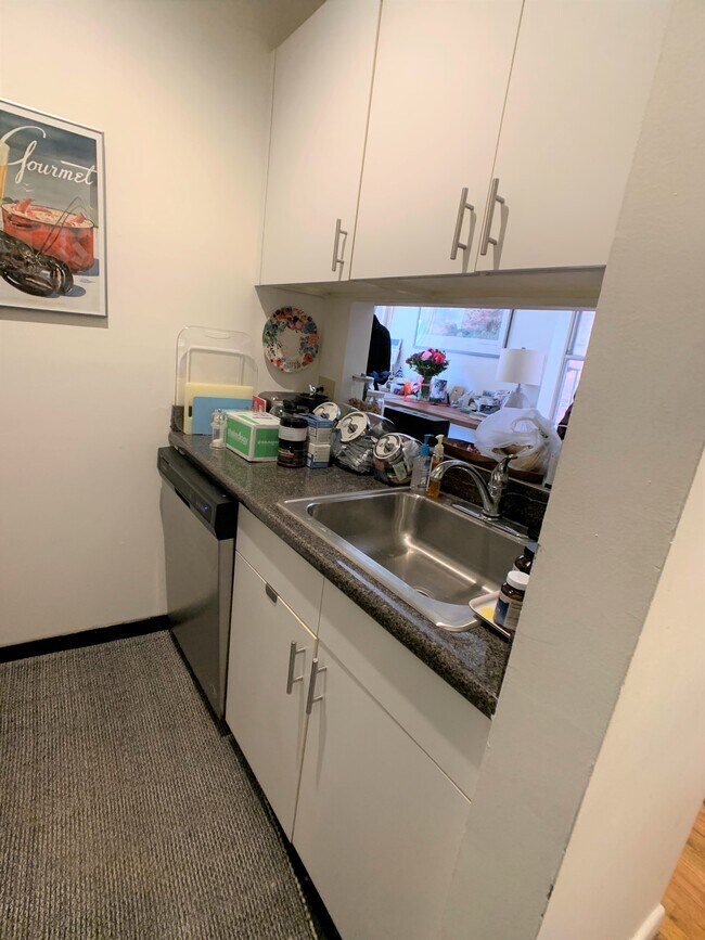 Photo - 21 Follen St Unidad 2R