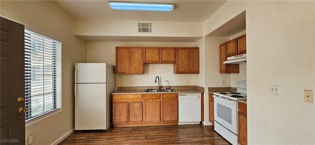 Photo - 2151 Hussium Hills St Unit 104