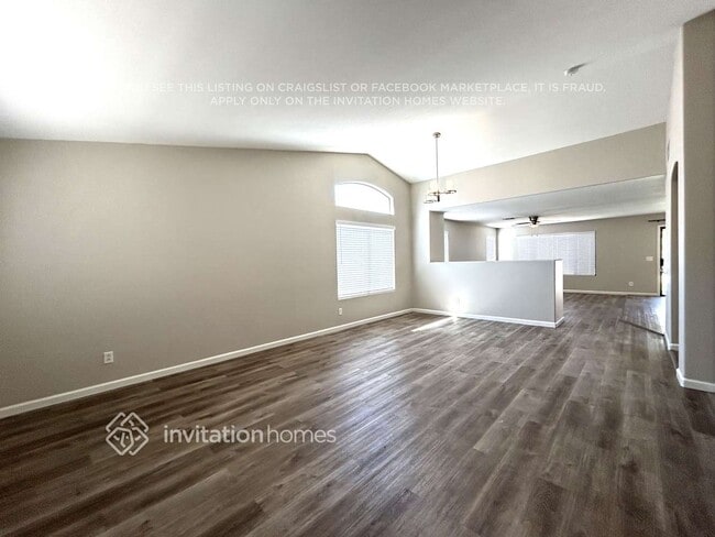 Photo - 10378 W Piccadilly Rd